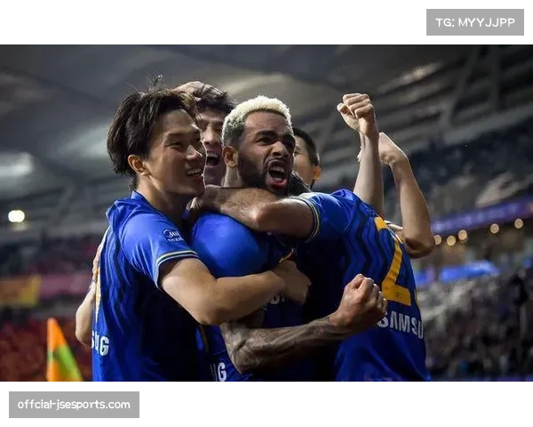 西甲联盟批准使用半自动越位技术，下赛季全面应用于转播信号